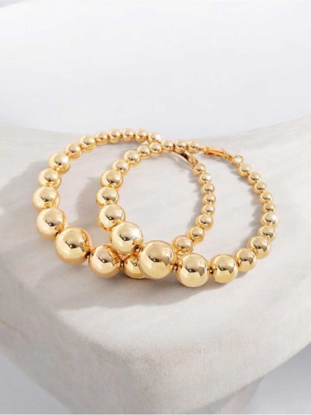 🔥🔥🆕Shiny Gold Beaded Hoop Earrings - Picture 3 of 4